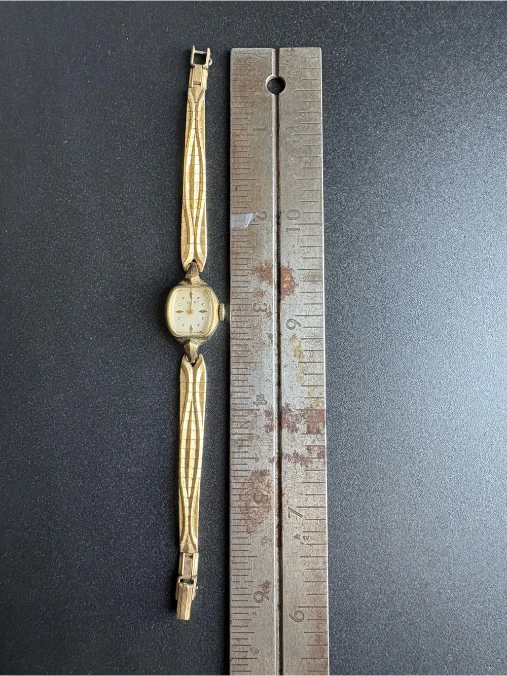 Elgin women’s vintage gold plated dainty wristwatch